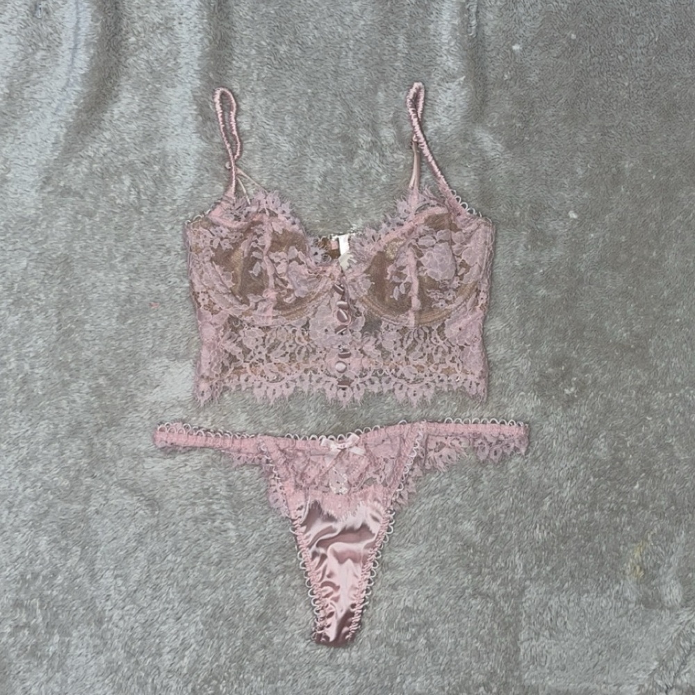 pink faye lace set